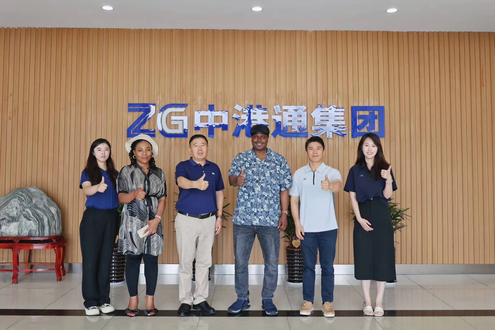 Warmth from old friends: Nigerian Ambassador Visits China-Hong Kong Express to Witness the Trustworthy Logistics Tie between China and Nigeria 